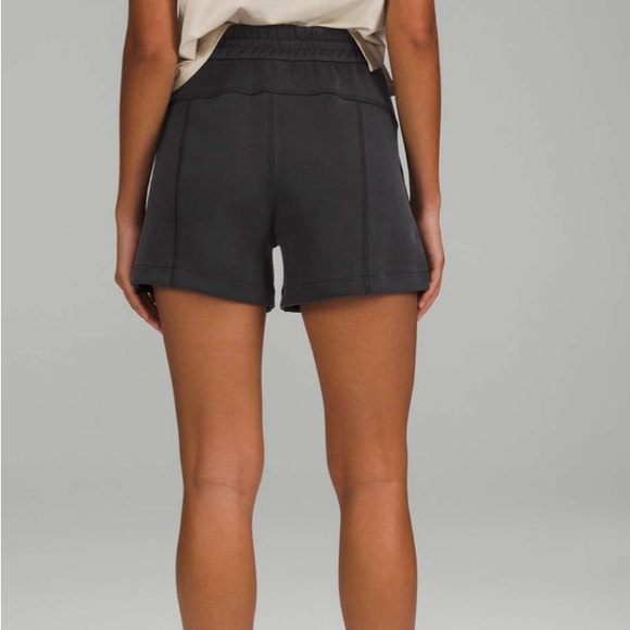 Lululemon Softstreme High-Rise Shorts 4” - Picture 3 of 3
